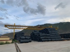 陜西渭南龍門吊廠家介紹起重機溜鉤吊鉤滑鉤后解決的方案